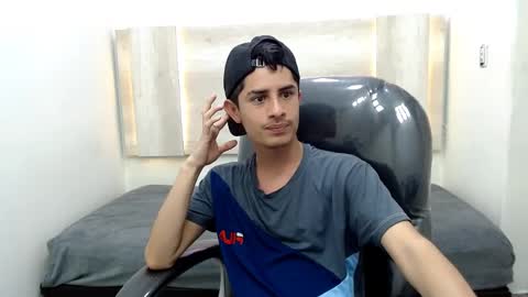 Snapshot of wickedboy_twink chatting on January 26, 10:57 pm JAISON online show from January 26, 10:57 pm