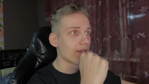 wiiinkyyy online show from December 4, 5:42 pm