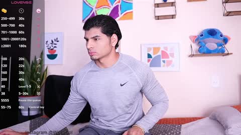Snapshot of wild_col chatting on December 11, 10:49 pm wild_col online show from December 11, 10:49 pm