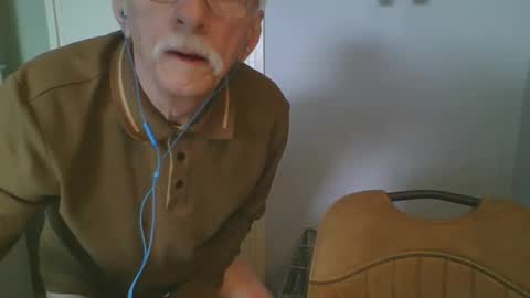 willem77779 online show from February 18, 10:46 am