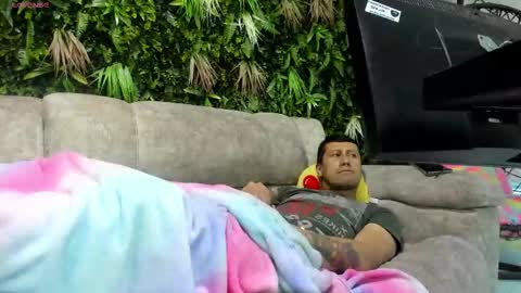 willou_86 online show from October 25, 8:54 pm