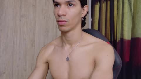 willy_veins online show from March 27, 12:06 pm