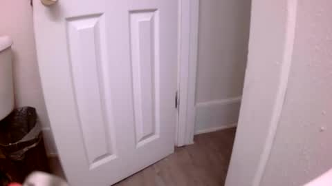 willydogg83 online show from February 4, 2:50 am