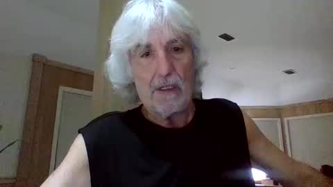 Gundja  Man online show from April 20, 5:43 am