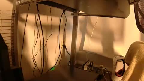 Mater online show from December 18, 8:49 pm