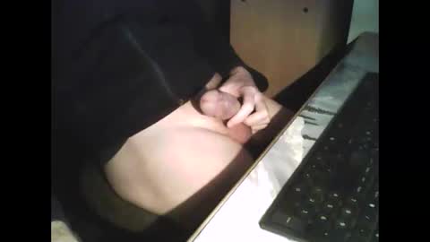 Snapshot of wolfie_2910 chatting on October 9, 4:23 pm wolfie_2910 online show from October 9, 4:23 pm