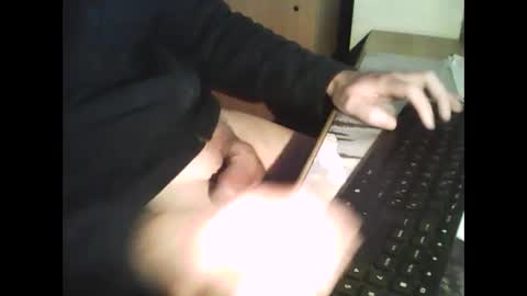 Snapshot of wolfie_2910 chatting on December 28, 11:30 am wolfie_2910 online show from December 28, 11:30 am