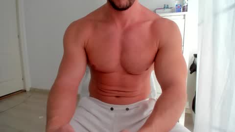 Snapshot of woolfiie chatting on January 8, 9:53 am Wolfie online show from January 8, 9:53 am
