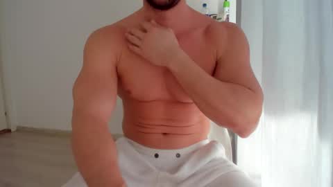 Snapshot of woolfiie chatting on March 10, 9:01 am Wolfie online show from March 10, 9:01 am