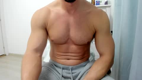 Snapshot of woolfiie chatting on February 11, 10:07 pm Wolfie online show from February 11, 10:07 pm