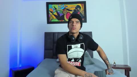 wyatt online show from November 17, 12:30 pm