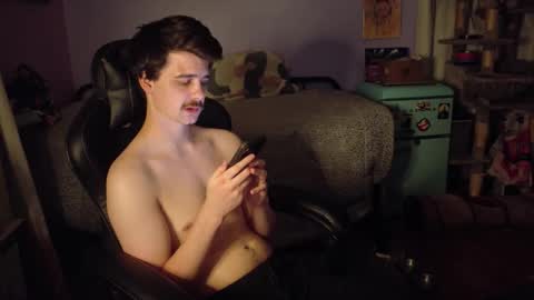 Wyatt online show from November 18, 5:11 am