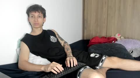 Snapshot of xamyu chatting on December 10, 6:44 am Xam online show from December 10, 6:44 am