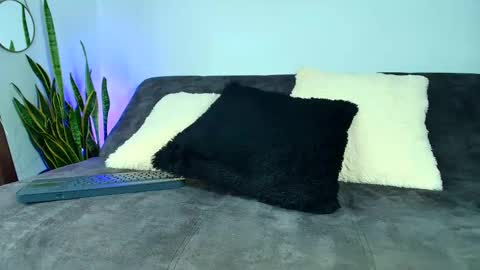 Xander online show from October 27, 6:54 pm