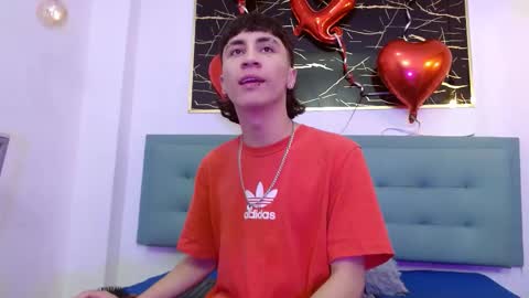 xandergrey8 online show from February 17, 8:52 pm