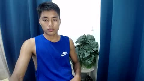 Snapshot of xmoreno_guy69 chatting on February 8, 1:11 pm SECRET online show from February 8, 1:11 pm
