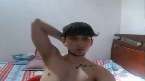 xxherozxx online show from December 5, 6:15 pm