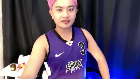 Loyd online show from October 26, 12:40 pm