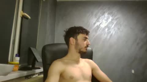 xxxdonpuiuuxxx online show from February 19, 4:22 pm