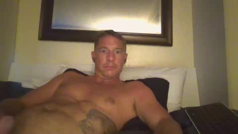 Snapshot of xxxelentdick chatting on January 20, 2:14 pm deeeeznutz online show from January 20, 2:14 pm