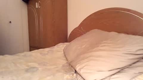 xxfredmtl18xx online show from March 24, 1:38 pm