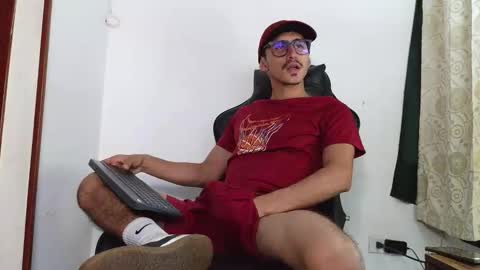 Kev online show from December 18, 10:39 pm