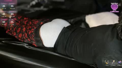 xxxjrstrokesxxx online show from January 8, 3:01 am