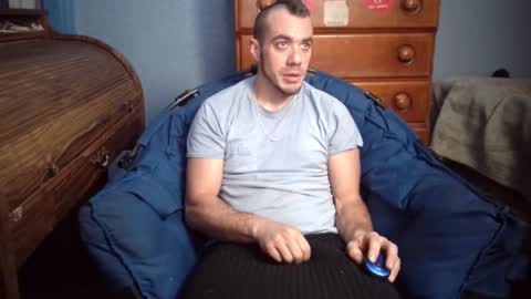 ScubaSteve online show from December 4, 9:35 pm