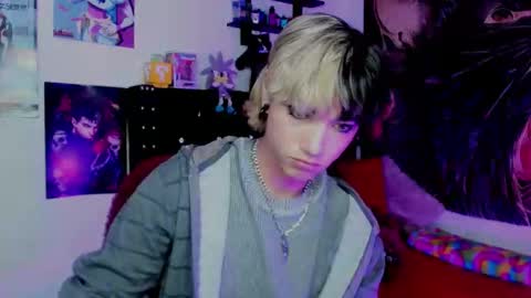 xzerox_ online show from December 13, 8:59 pm