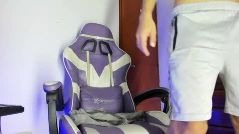 yankees online show from April 4, 12:57 pm