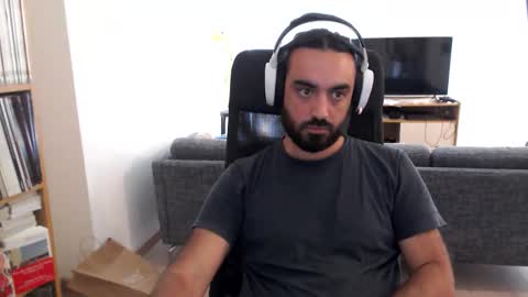 Snapshot of yeeaahoo chatting on October 9, 7:13 am yeeaahoo online show from October 9, 7:13 am