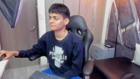 yef_thinn online show from November 22, 4:45 am