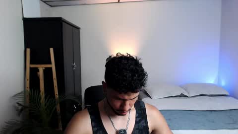 yeff online show from April 14, 12:00 am