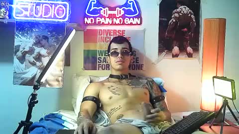Snapshot of yeisoncastellanos1999 chatting on September 17, 12:33 am yeisoncastellanos1999 online show from September 17, 12:33 am