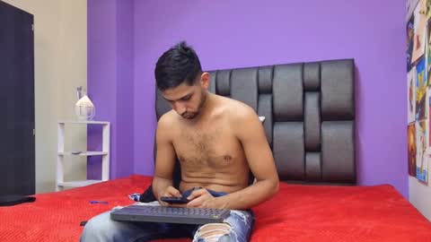 Snapshot of yerk_drom chatting on September 18, 8:33 pm yerk_drom online show from September 18, 8:33 pm