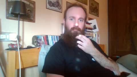 yeti_92 online show from March 6, 2:03 pm