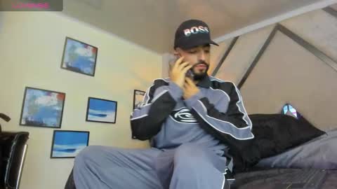 Yiyo online show from January 23, 3:58 am