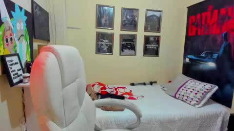 yker online show from October 5, 3:49 pm