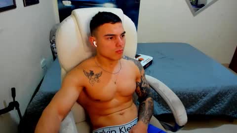 yker online show from October 27, 4:04 am