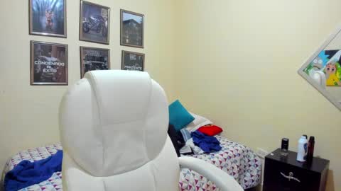 yker online show from December 2, 7:14 pm