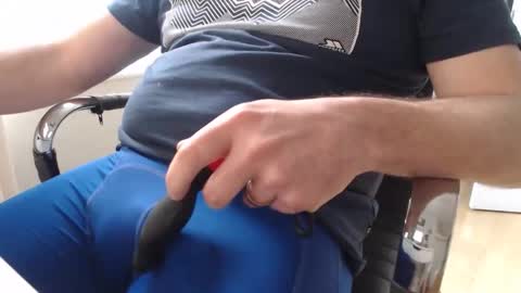 yorkiemanuk online show from January 15, 11:03 am