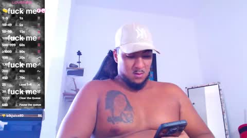Snapshot of yosoy_enzo2020 chatting on September 28, 6:06 pm Enzo online show from September 28, 6:06 pm