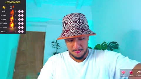 Snapshot of yosoy_enzo2020 chatting on January 12, 4:31 am Enzo online show from January 12, 4:31 am