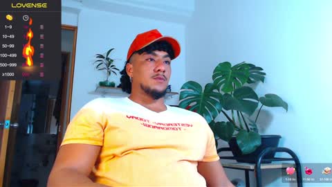 Snapshot of yosoy_enzo2020 chatting on January 29, 3:54 am Enzo online show from January 29, 3:54 am