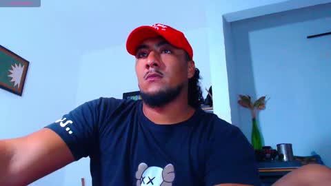 Snapshot of yosoy_enzo2020 chatting on October 19, 3:33 am Enzo online show from October 19, 3:33 am