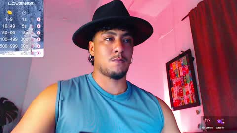 Snapshot of yosoy_enzo2020 chatting on December 22, 5:12 am Enzo online show from December 22, 5:12 am