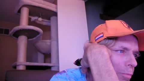 Sophiestar online show from March 16, 10:30 am