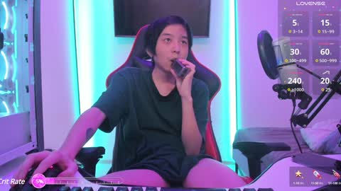 Snapshot of your_little_twink chatting on February 2, 11:32 pm Han online show from February 2, 11:32 pm