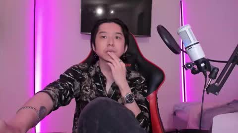 Snapshot of your_little_twink chatting on October 4, 2:11 pm Han online show from October 4, 2:11 pm