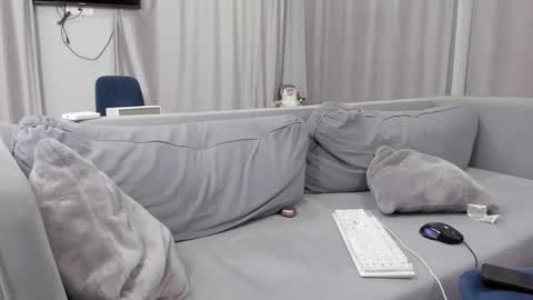 Snapshot of your_shy_guy chatting on February 19, 5:49 pm your_shy_guy online show from February 19, 5:49 pm